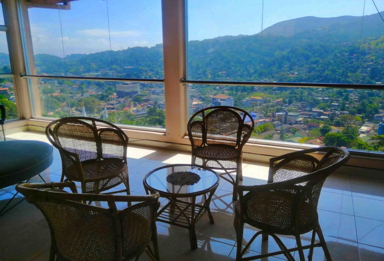Sky Valley Hotel Kandy Buitenkant foto