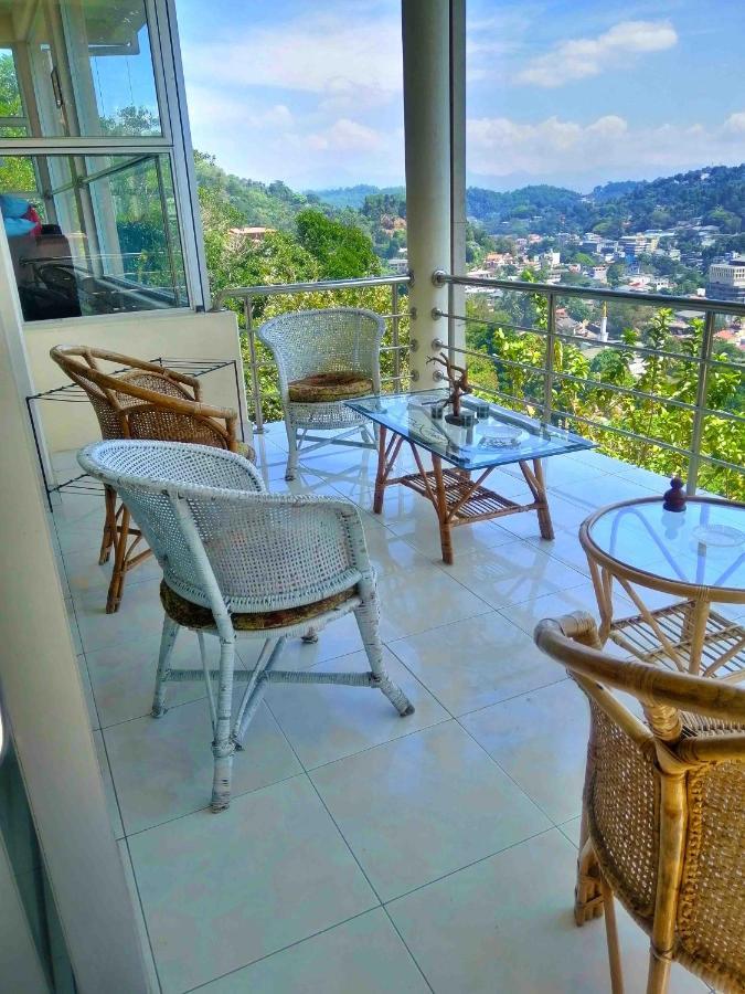 Sky Valley Hotel Kandy Buitenkant foto