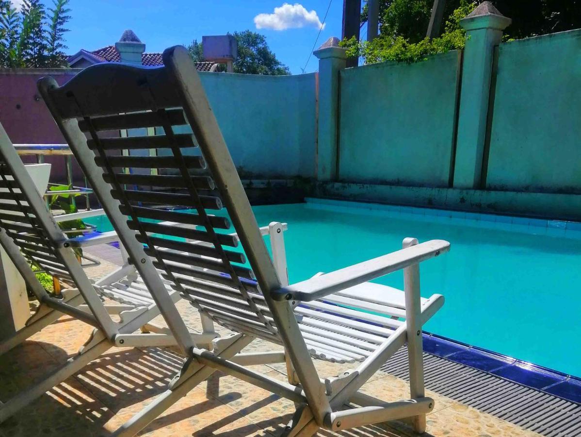 Sky Valley Hotel Kandy Buitenkant foto