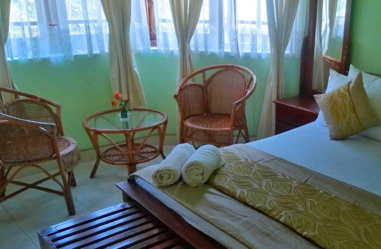 Sky Valley Hotel Kandy Buitenkant foto