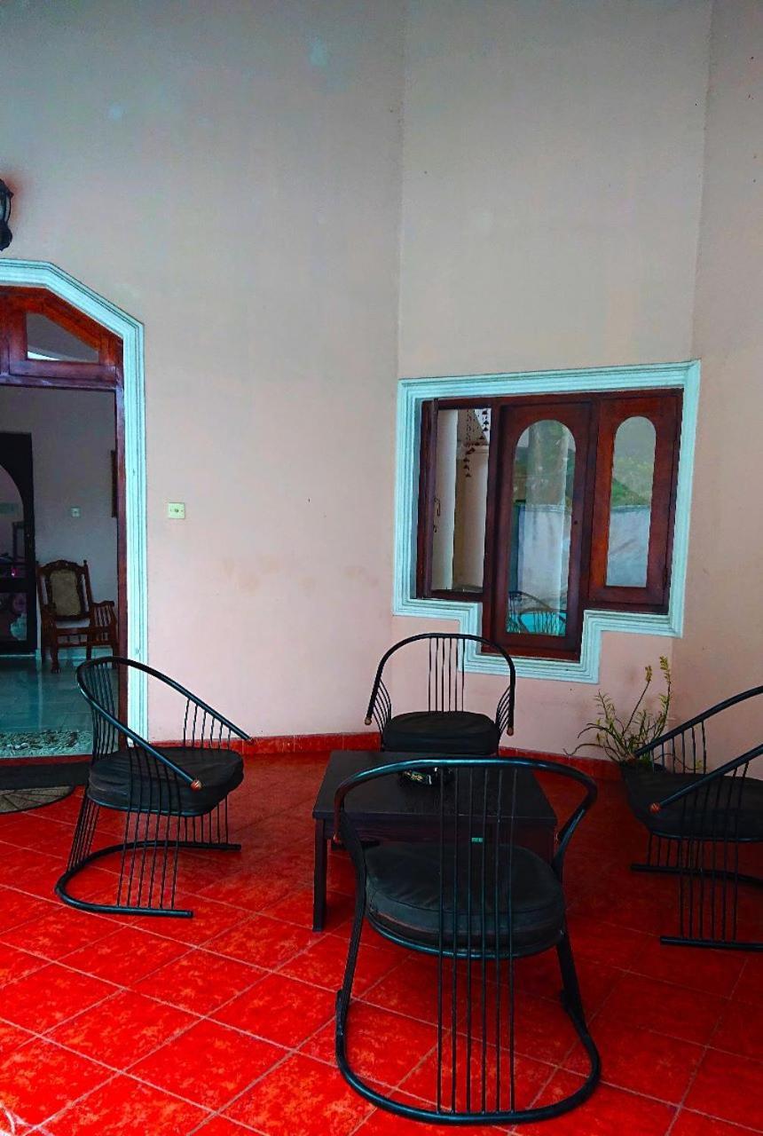Sky Valley Hotel Kandy Buitenkant foto